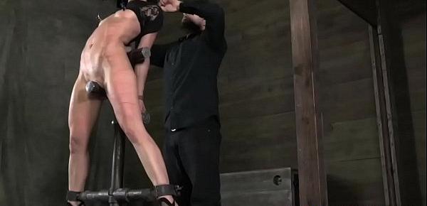  Bonded sub being scarified by maledom
